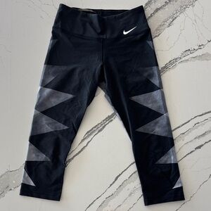 Nike Black and Gray Geometric Leggings